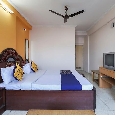 Spot On Hotel Shyam Inn Hālol المظهر الخارجي الصورة