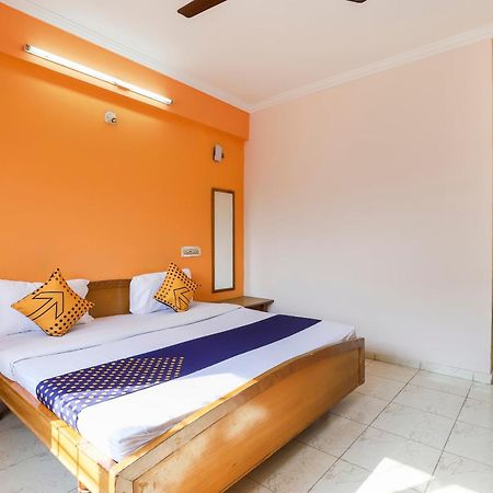 Spot On Hotel Shyam Inn Hālol المظهر الخارجي الصورة