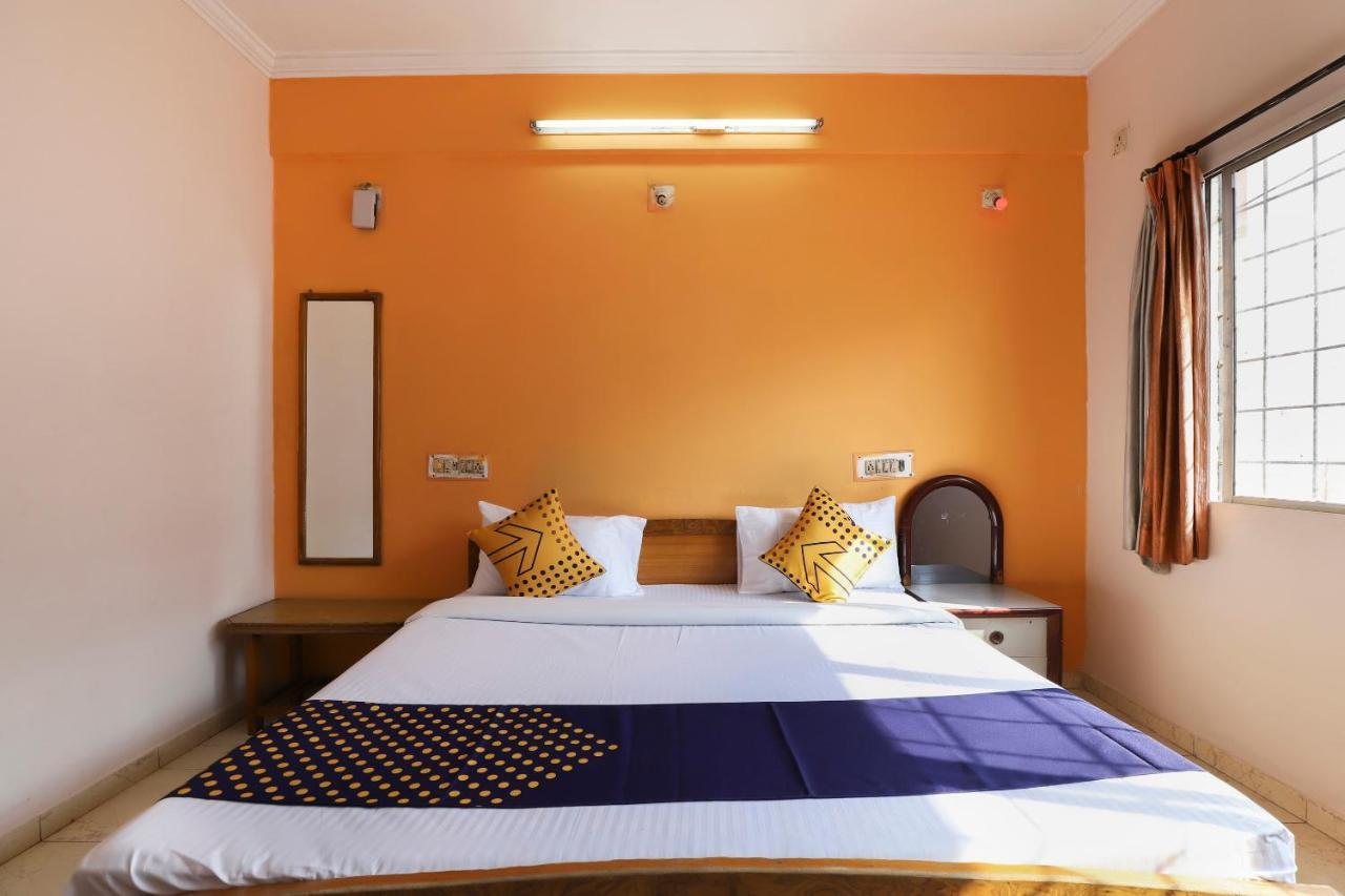 Spot On Hotel Shyam Inn Hālol المظهر الخارجي الصورة