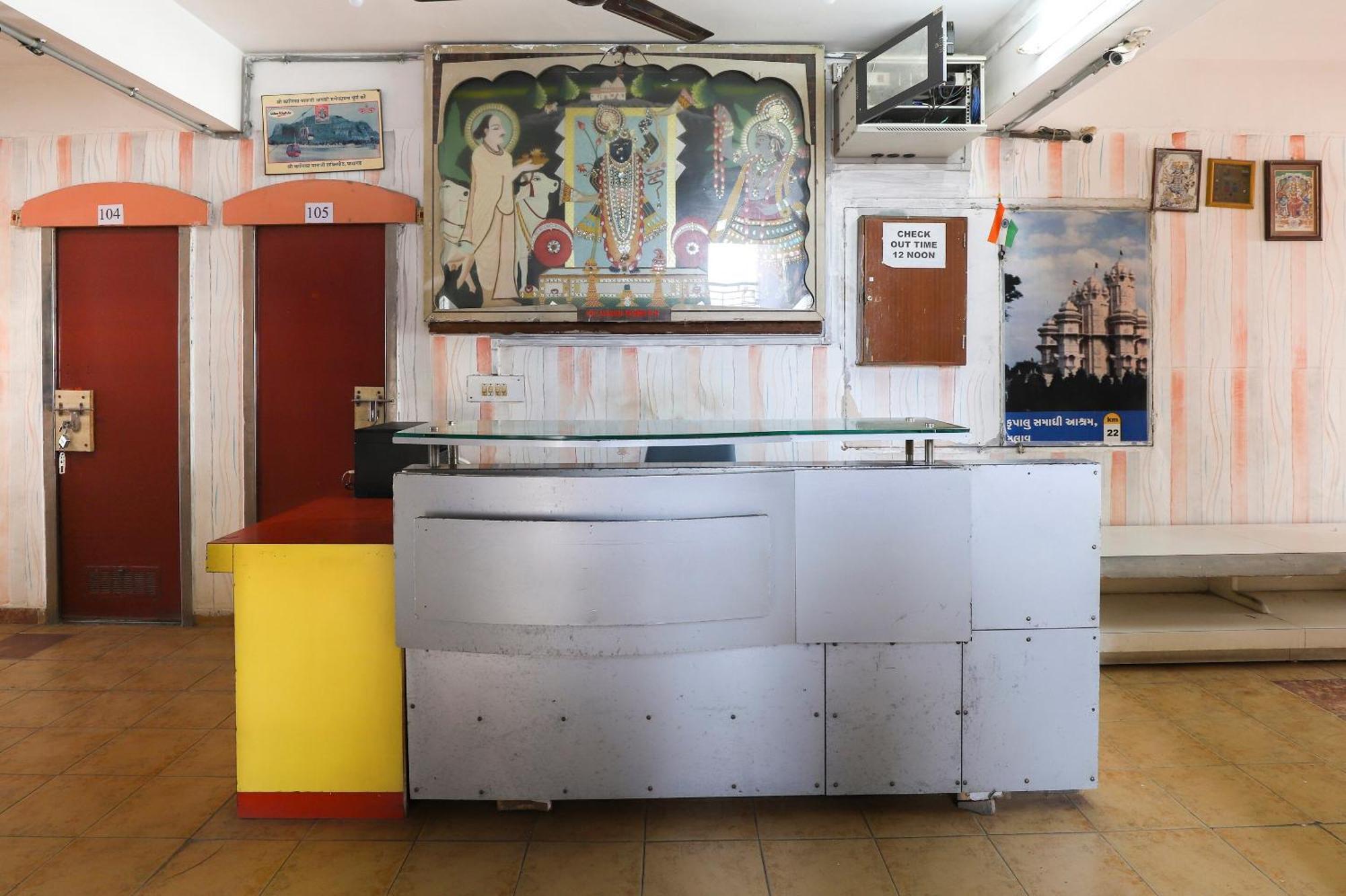 Spot On Hotel Shyam Inn Hālol المظهر الخارجي الصورة