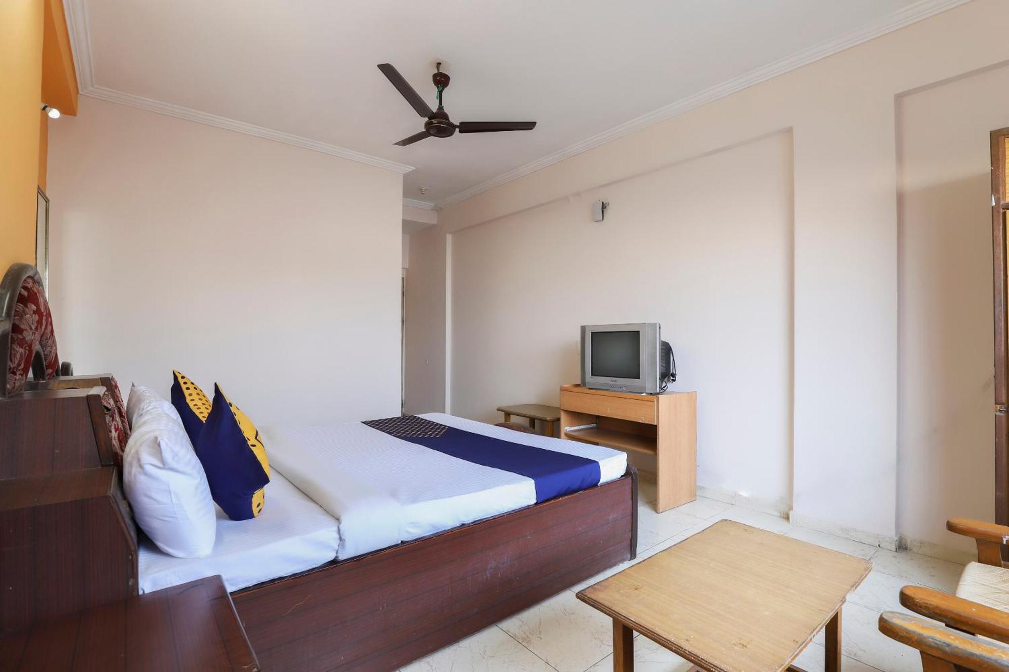 Spot On Hotel Shyam Inn Hālol المظهر الخارجي الصورة